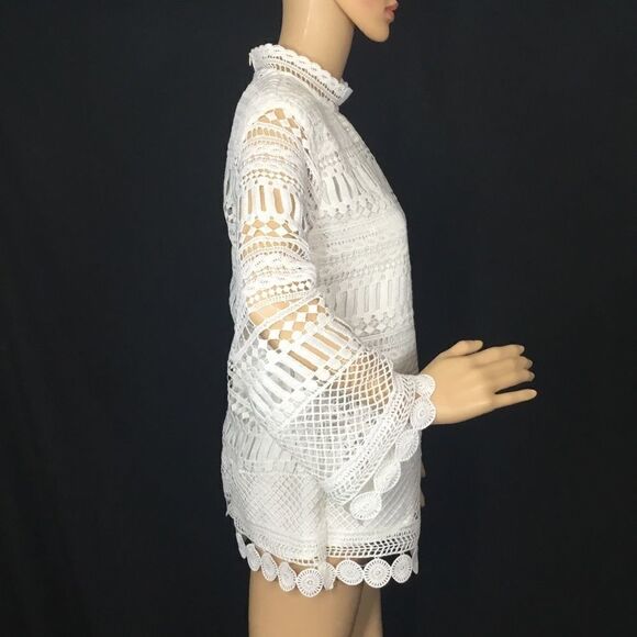 Gibson LivinginYellow Lace Bell Sleeve Blouse (UC1) - Picture 5 of 7